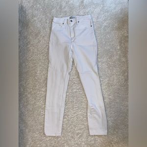 Abercrombie High Rise Skinny Jean